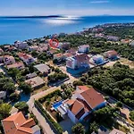 With Parking - 80m From Sea