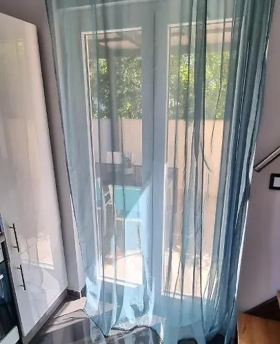 With Parking - 80m From Sea Daire