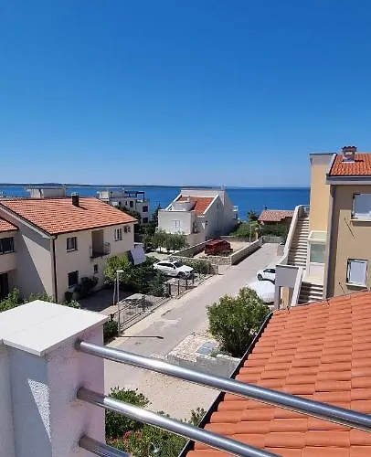 With Parking - 80m From Sea