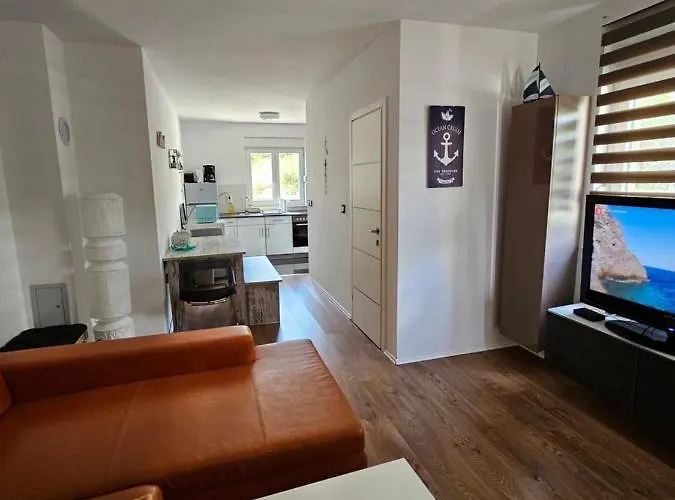 Daire With Parking - 80m From Sea *