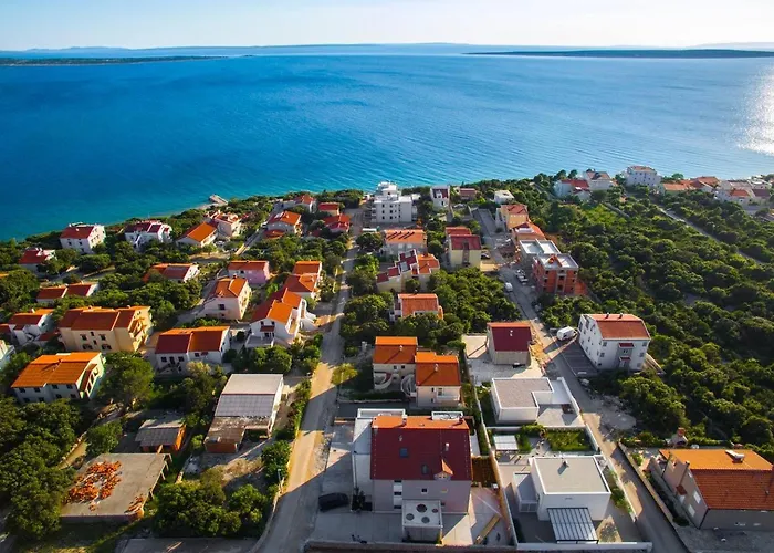 With Parking - 80m From Sea *