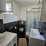 With Parking - 80m From Sea Apartment