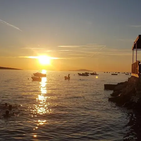 With Parking - 80m From Sea *