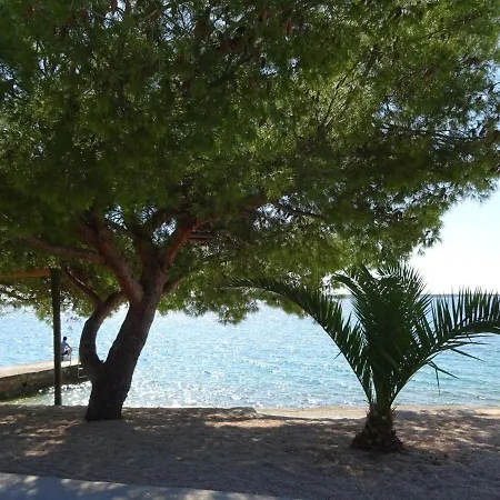Apartmán With Parking - 80m From Sea Mandre
