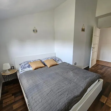 With Parking - 80m From Sea Apartmán Mandre