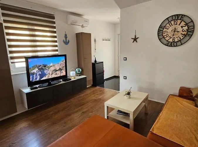 Apartamento With Parking - 80m From Sea *