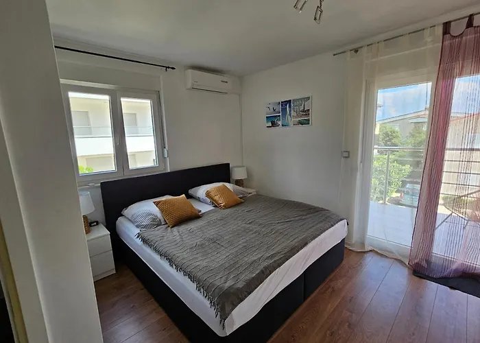 With Parking - 80m From Sea Mandre