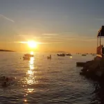 With Parking - 80m From Sea *