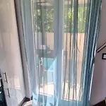 With Parking - 80m From Sea Apartman